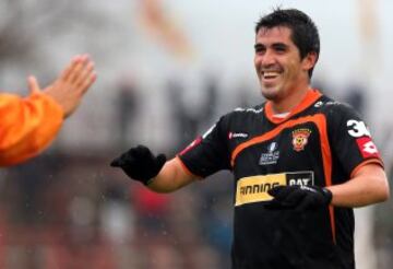 Francisco Pizarro: Formado en Católica, terminó en La Calera la temporada pasada. Por la Roja disputó el sudamericano Sub 20 de 2009 y en la adulta tuvo nominaciones con Marcelo Bielsa.