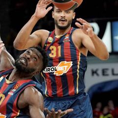 El Fenerbahçe renace en Vitoria