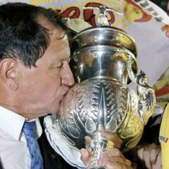 7 momentos de Enrique Meza a sus 70 años de vida