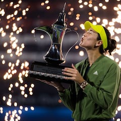 Muguruza: quien la sigue (y entrena su fuerza mental) la consigue