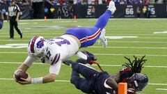 El quarterback hizo historia en los Playoffs &uacute;nicamente en su primera ofensiva con los Bills ante Texans en la Ronda de Comod&iacute;n desde el NRG Field.