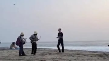 Captan a un hombre agrediendo a músicos en playa de Oaxaca: ¿se enfrentará a la justicia?