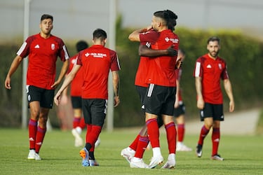 Bryan Zaragoza y Samu sacan a pasear su talento de juventud