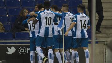 Los jugadores del Espanyol celebran el 1-0 de Gerard Moreno en el partido de Liga Santander ante el Legan&eacute;s disputado en el estadio de Cornell&aacute;-El Prat.