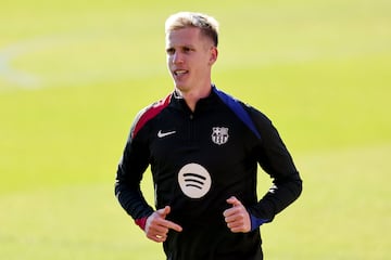 29/12/24  
ENTRENAMIENTO DE PUERTAS ABIERTAS DEL FC BARCELONA EN EL ESTADI JOHAN CRUYFF DE SANT JOAN DESPI
DANI OLMO (20) FC BARCELONA