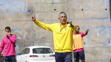 12/05/16 ENTRENAMIENTO PRIMERA DIVISION
  UD LAS PALMAS
 quique setien