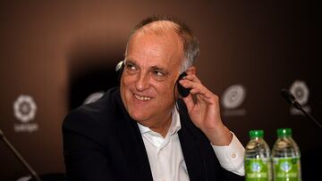 Dubai (United Arab Emirates), 08/12/2022.- Spanish LaLiga president Javier Tebas reacts during the signing of an agreement between Spanish soccer league LaLiga and the Dubai-based esports, gaming and lifestyle organisation Galaxy Racer in Dubai, United Arab Emirates, 08 December 2022. (Emiratos ?rabes Unidos) EFE/EPA/MARTIN DOKOUPIL