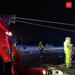 Muere un camionero tras volcar en la A-1 a la altura de Madrid