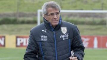 Óscar Washington Tabárez dirige su cuarta Eliminatorias al frente de la selección uruguaya