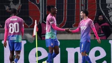 Soccer Football - Europa League - Round of 16 - Second Leg - Slavia Prague v AC Milan - Fortuna Arena, Prague, Czech Republic - March 14, 2024 AC Milan's Rafael Leao celebrates scoring their third goal with Christian Pulisic REUTERS/David W Cerny