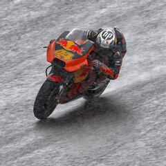 Elogios a Pol en KTM por el 7º: "¡Tú eres el hombre, cariño!"