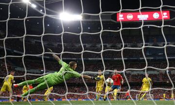 3-0. Mikel Oyarzabal marc¨® el tercer gol.