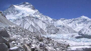 Nepal prohíbe la entrada en el país durante 5 años al montañero español accidentado