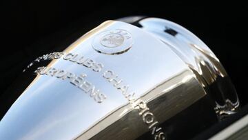 Scott Carson, a la altura de Costacurta y Paolo Maldini