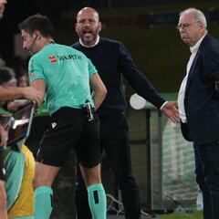 “Parecemos los tontos de la película con los descuentos”