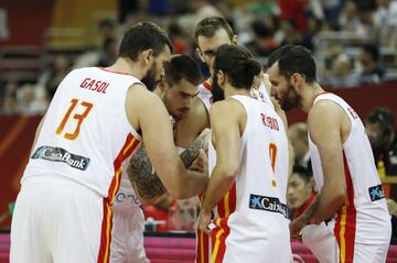 Rudy Fernández, Ricky Rubio, Marc Gasol, Juancho Herangómez y Victor Claver agrupados.
