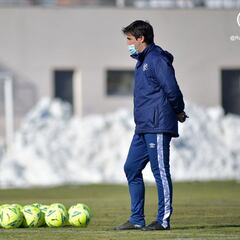 Iraola: "He estado allí y sé lo difícil que es jugar en Anduva"