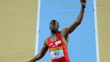 <b>ENCADENADOS. </b>Méliz hizo cinco saltos nulos en longitud.