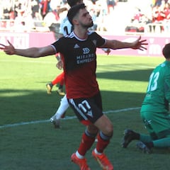 Marqués se gana un hueco en el Mirandés a base de goles