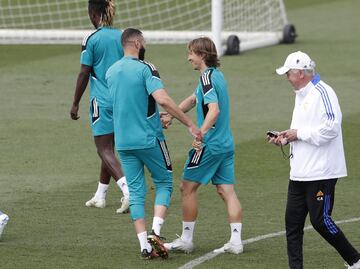 Benzema y Modric. 