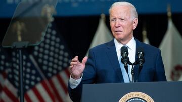 El presidente de los Estados Unidos, Joe Biden, habla sobre sus planes económicos Build Back Better después de visitar el McHenry County College en Crystal Lake, Illinois, el 7 de julio de 2021.