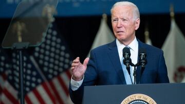 El presidente de los Estados Unidos, Joe Biden, habla sobre sus planes econ&oacute;micos Build Back Better despu&eacute;s de visitar el McHenry County College en Crystal Lake, Illinois, el 7 de julio de 2021.