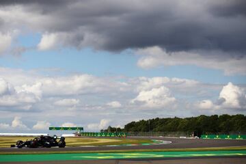 Las mejores imágenes de la pole de Hamilton en Silverstone