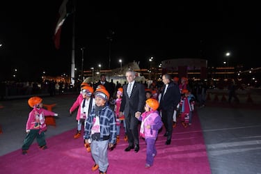 ¡Ya puedes asistir a la pista de hielo del Zócalo de la CDMX!