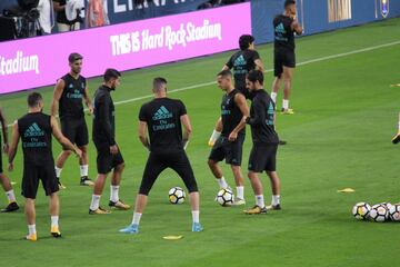 El Real Madrid realizó su práctica previa antes de El Clásico ante el FC Barcelona. 