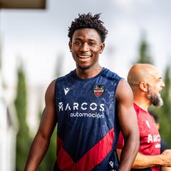 Lass, cedido al Ibiza