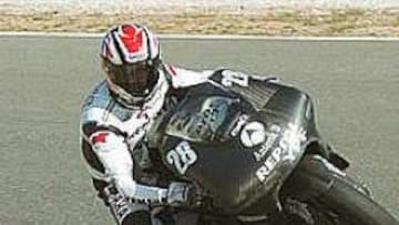 Crivillé deja Almería satisfecho con los resultados obstenidos, pero quiere continuar en Valencia su progresión.