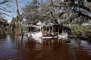 En Steinhatchee, Florida, las lluvias han provocado graves inundaciones.