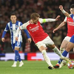 Jorge Sánchez tuvo minutos en el partido contra el Arsenal; estos fueron sus números