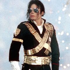 What are some of the most memorable Super Bowl halftime show moments?