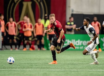 Con a penas dos temporadas como profesional en al MLS, el jugador alemán es titular indiscutible en el equipo de Atlanta. El mediocampista disputó 33 partidos en su segunda campaña, anotó 4 goles y dio 14 asistencias.