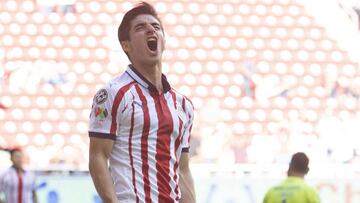 Isaác Brizuela, Chivas