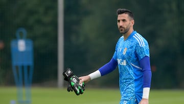 13/09/22
ENTRENAMIENTO REAL OVIEDO
TOMEU NADAL PORTERO TITULAR DEL REAL OVIEDO
