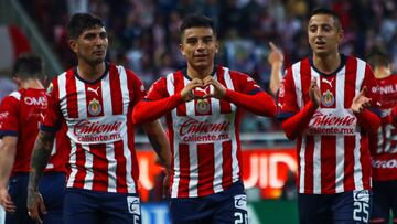 Chivas derrotó 2-0 a Santos Laguna en la jornada 10 del CL 23