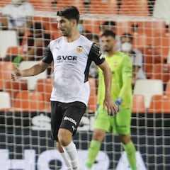 Carlos Soler sobre su renovación: "Estoy contento, habrá novedades"