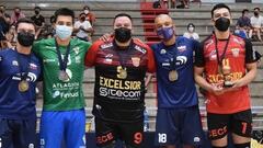 "Soy como el 'Mago' Valdivia; un armador distinto con sobrepeso"