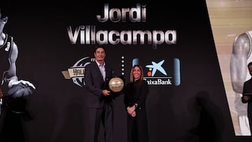 Jordi Villacampa y Marta Capdevila ,gerente de patrocinios de CaixaBank.