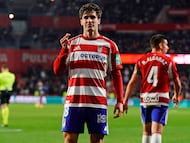 07/12/25 PARTIDO SEGUNDA DIVISION
GRANADA CF - AD CEUTA
En la imagen Pedro Alemañ (Granada CF) celebra el GOL 1-0 ALEGRIA