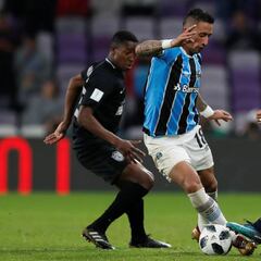 Colo Colo se ilusiona: Lucas Barrios no sigue en Gremio