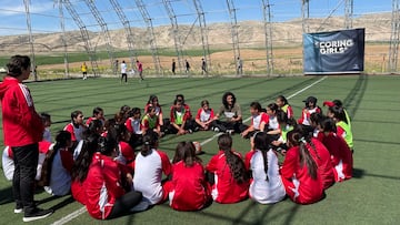 Las jóvenes futbolistas del proyecto Scoring Girls.