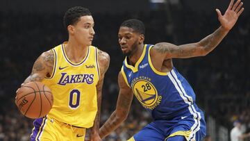 Kyle Kuzma, ante Alfonzo McKinnie.