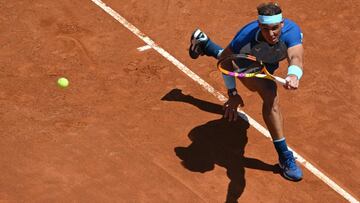 Nadal despacha a Isner para citarse con Shapovalov