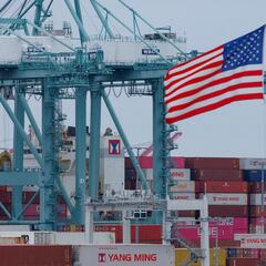 Guerra comercial de Trump está afectando a los puertos de California