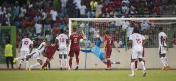 Partido amistoso Guinea Ecuatorial-España. 1-1. Bermúdez anota el gol del empate.