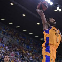 Herbalife Gran Canaria corta al estadounidense Chris Evans