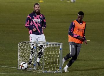 Sergio Ramos y Vinícius Júnior.